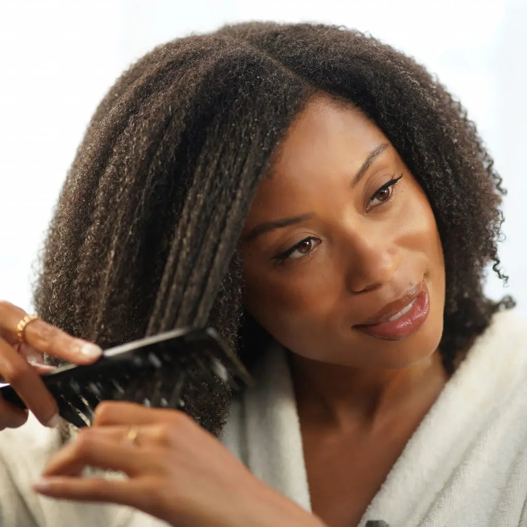 African Pride - Moisture Miracle Aloe And Coconut Water Pre-Shampoo