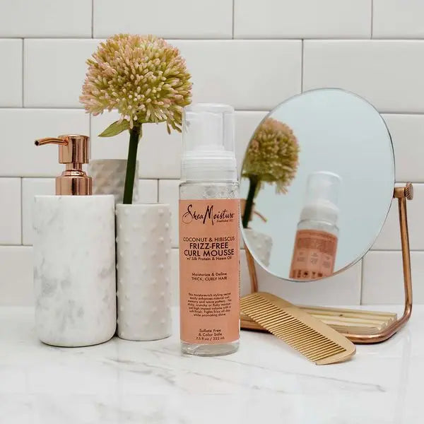 Shea Moisture - Coconut & Hibiscus Frizz-Free Curl Mousse